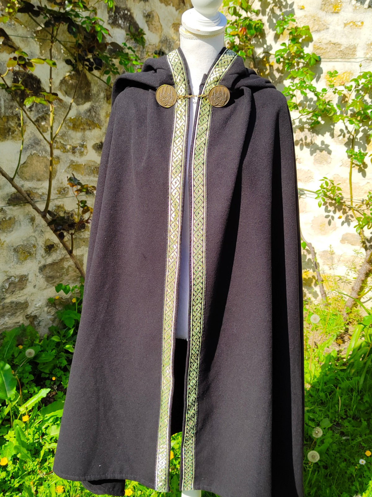 Cape médiévale / viking, noire avec une grande capuche, pour homme ou femme