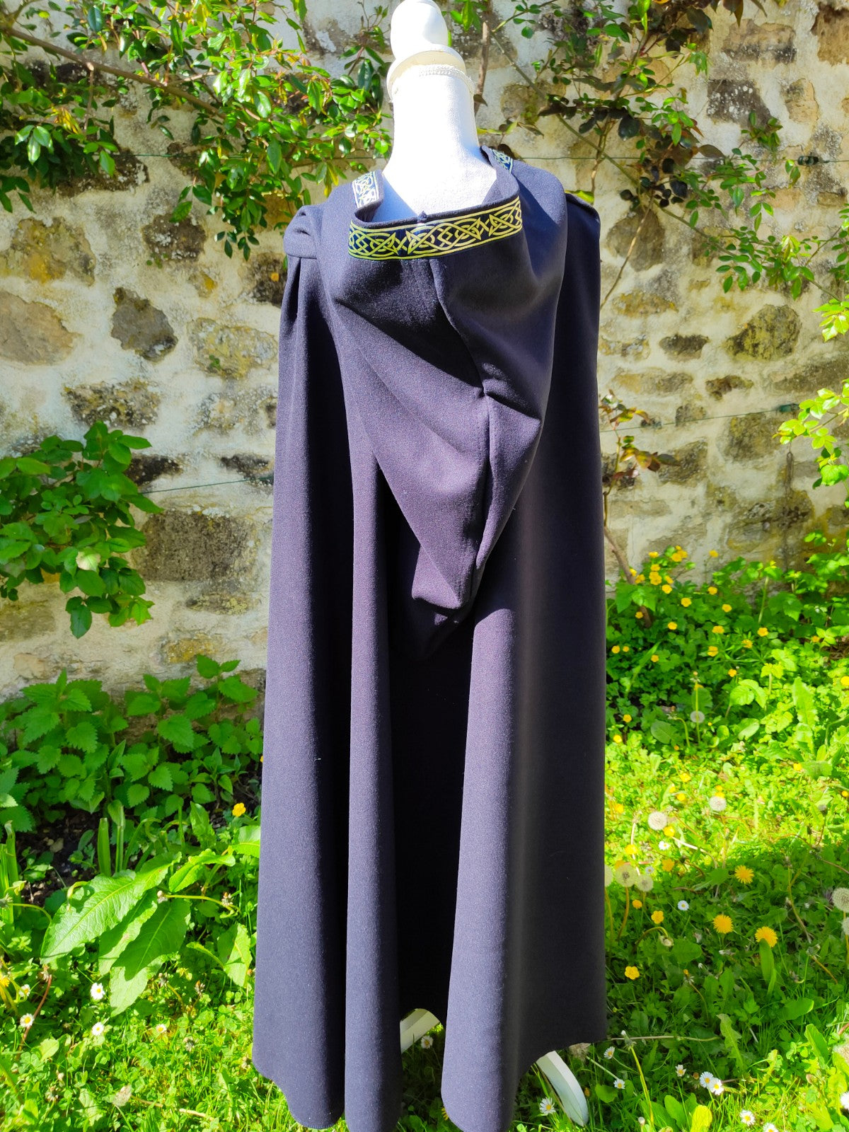 Cape médiévale / viking en lainage bleu marine avec capuche