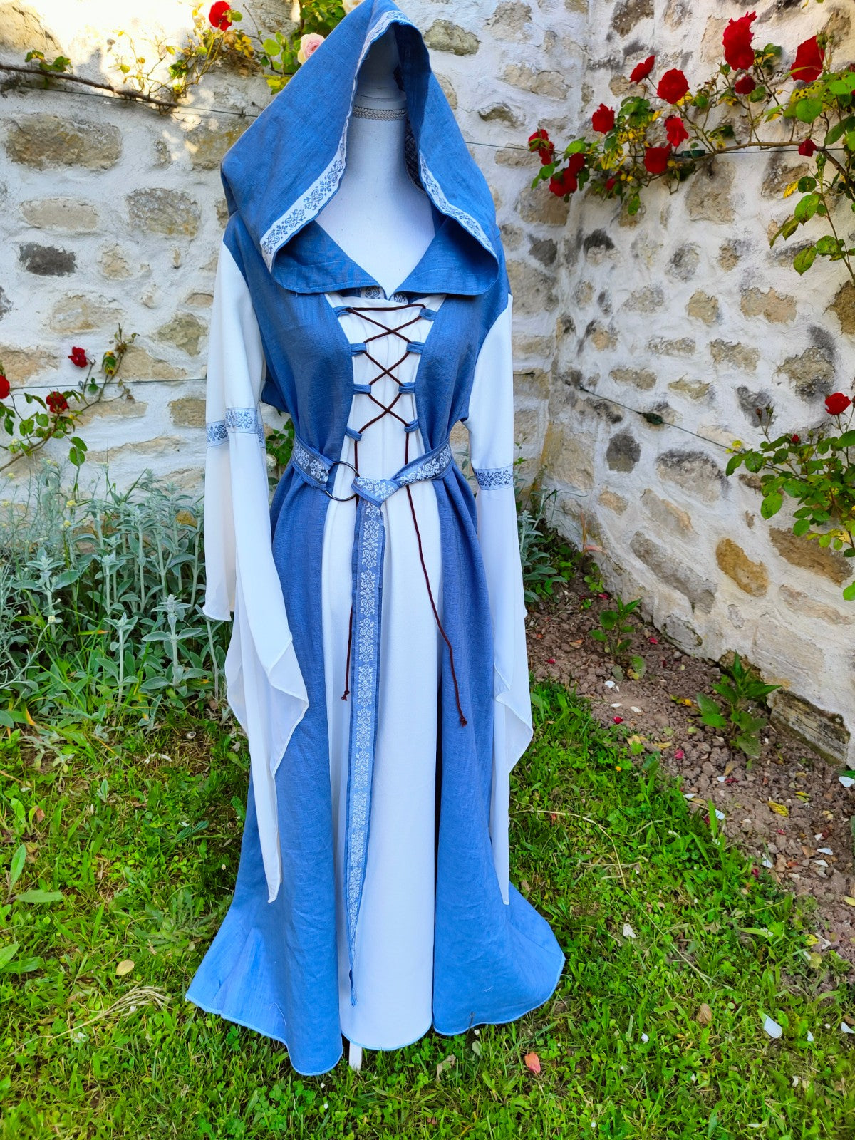 Robe médiévale ou elfique en lin bleu et jersey taille unique 38/48 !