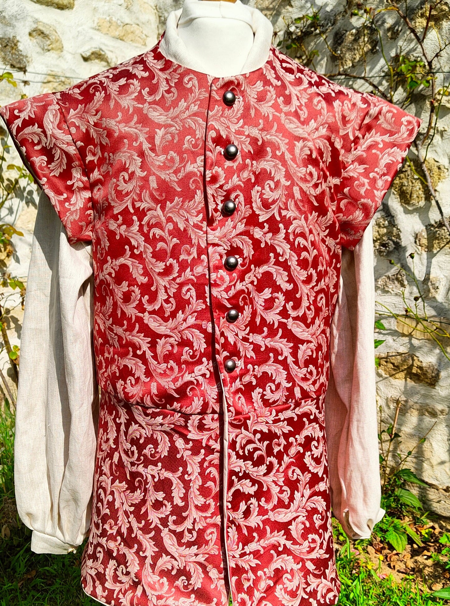 Veste pourpoint Renaissance en jacquard rouge