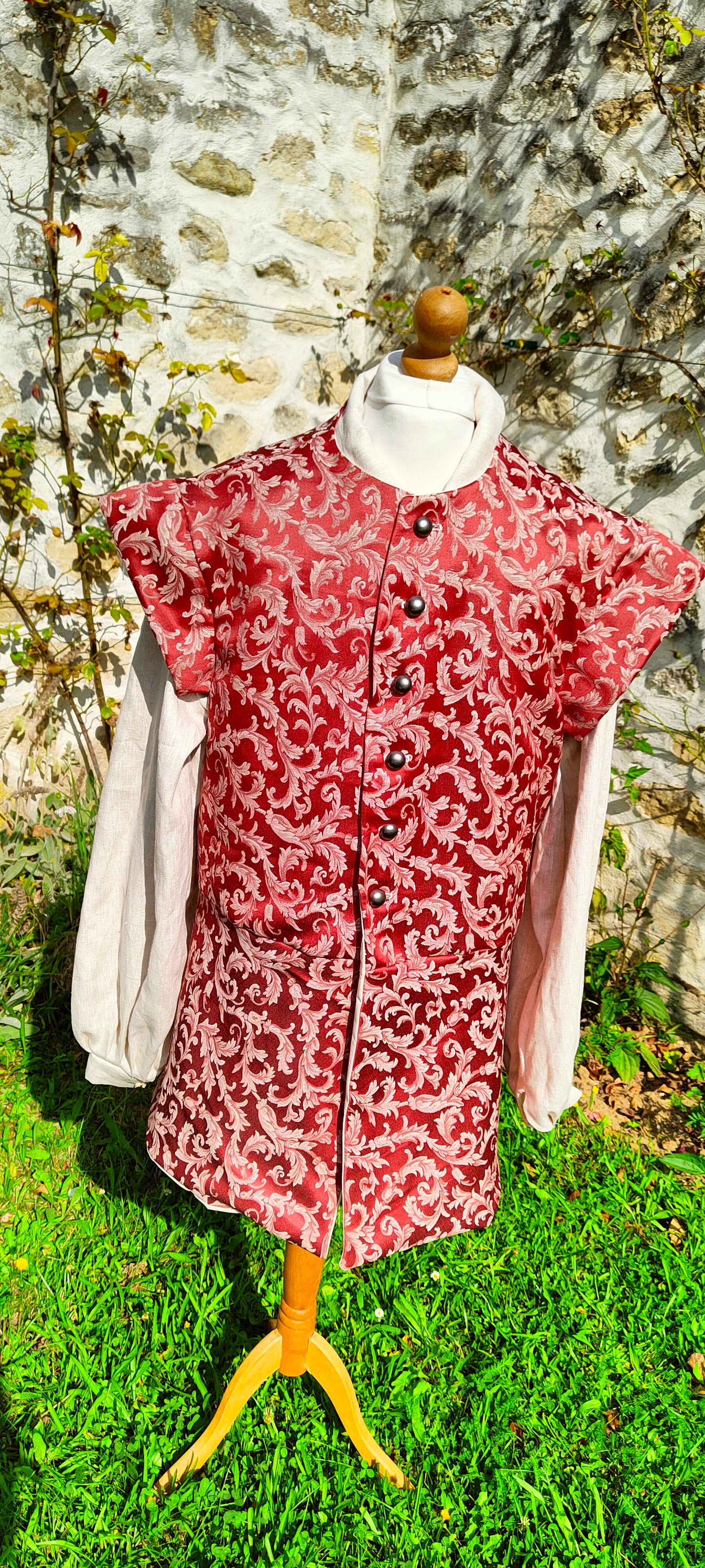 Veste pourpoint Renaissance en jacquard rouge