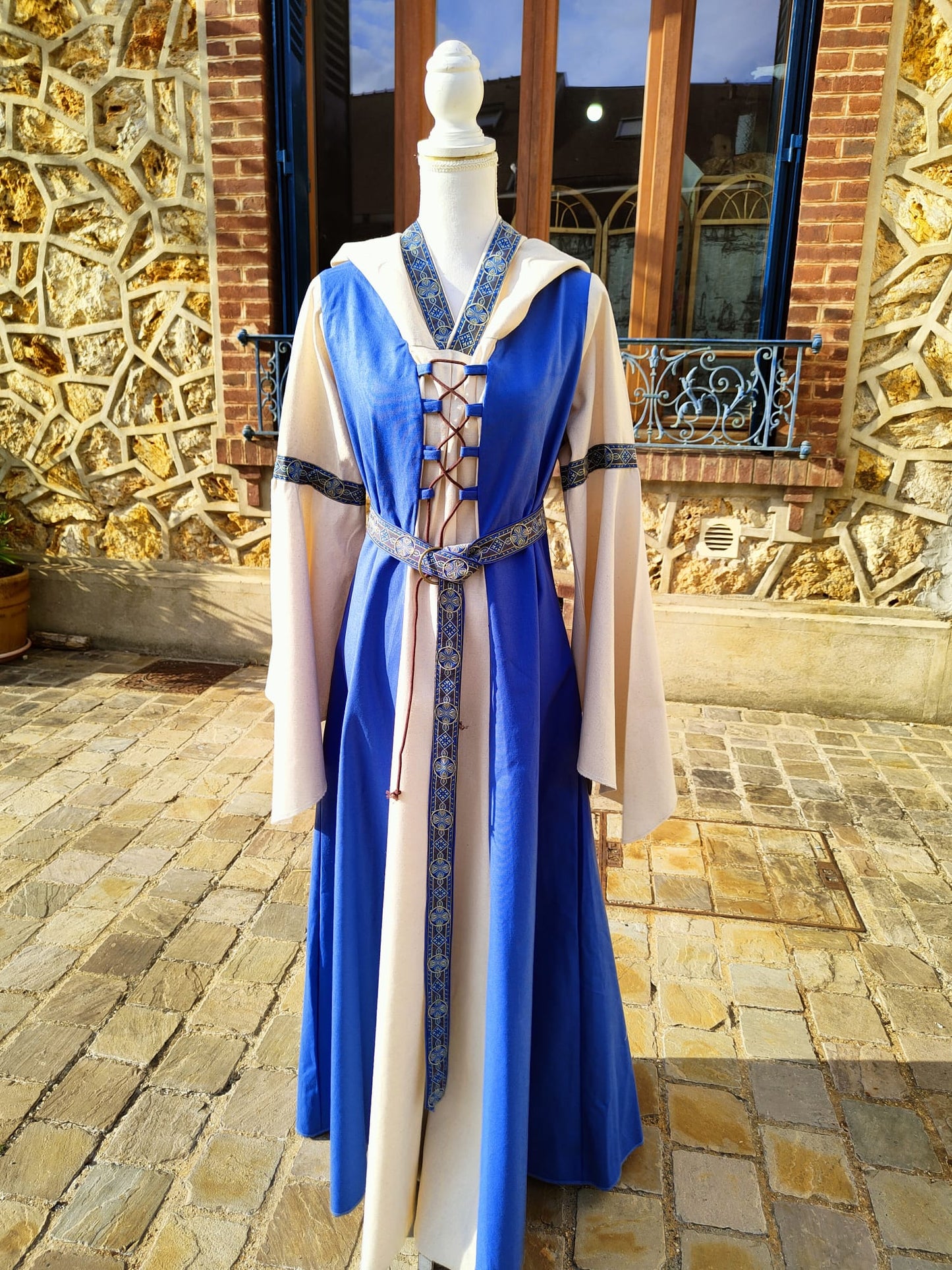 Robe médiévale pour femme en coton avec joli galon, laçages, taille unique du 38 au 44