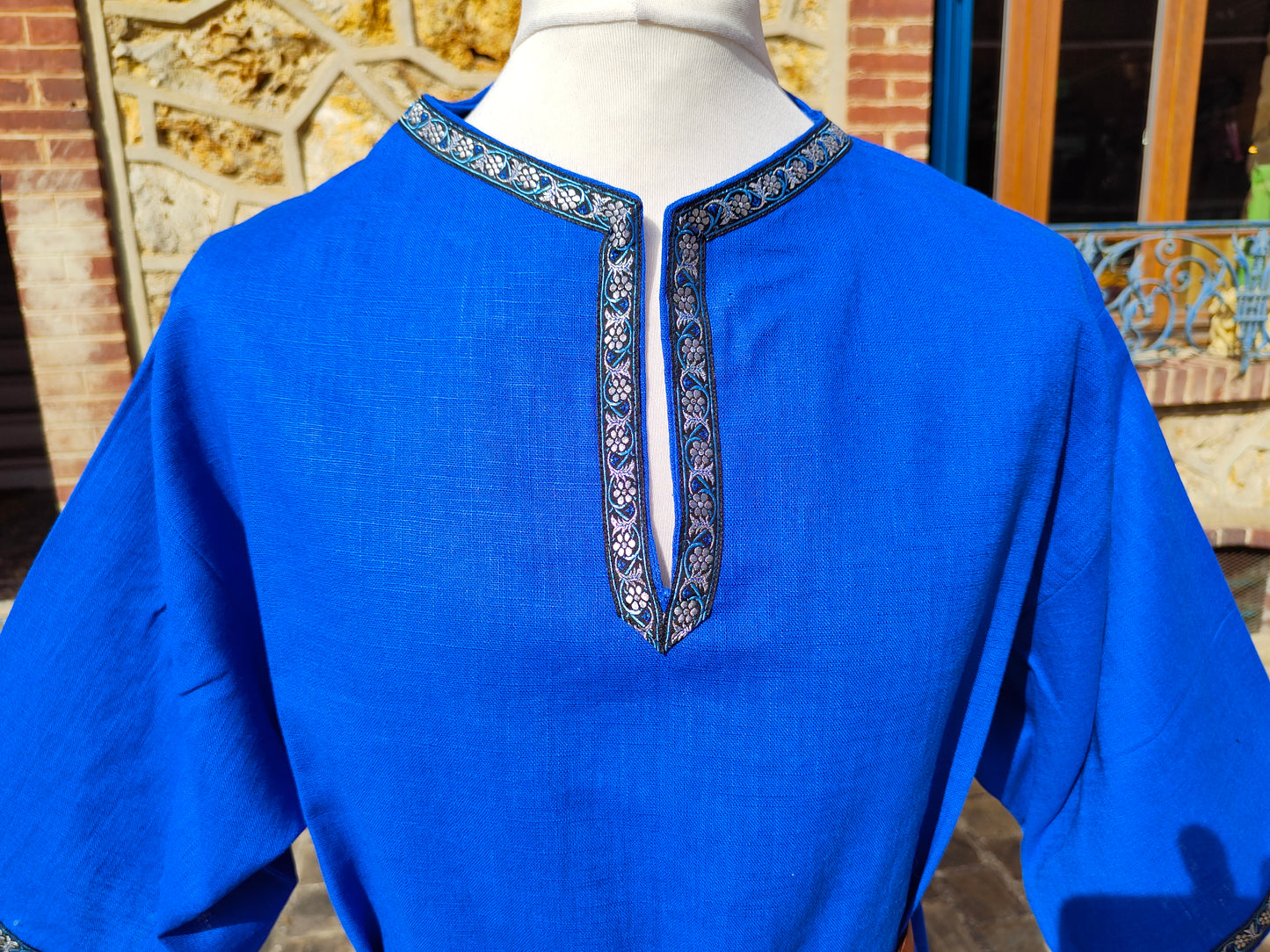 Tunique médiévale ou viking en lin cobalt