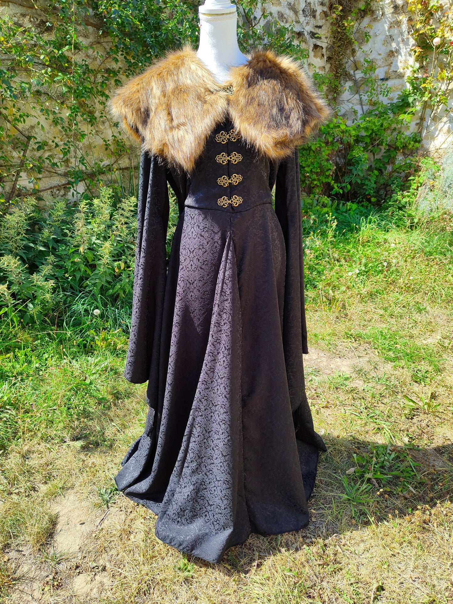 Robe de Sansa, en jacquard noir