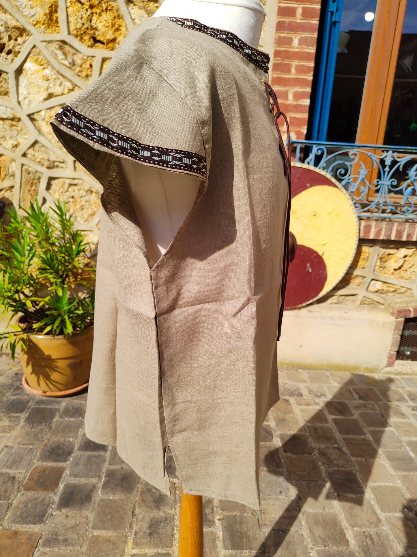 Tunique médiévale, viking ou elfique en lin beige