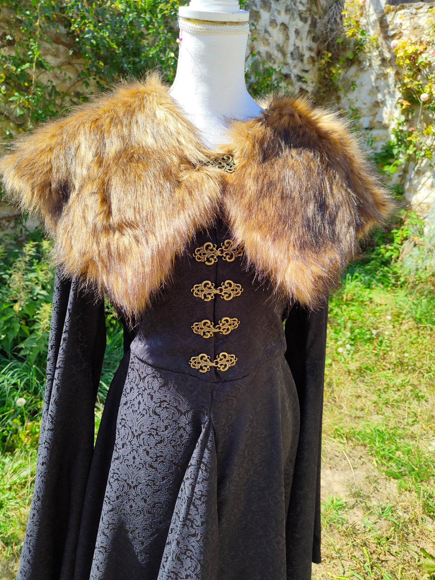 Robe de Sansa, en jacquard noir