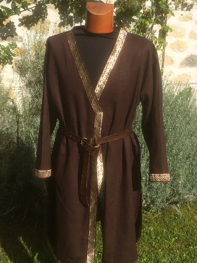 Tunique viking croisée en lin marron