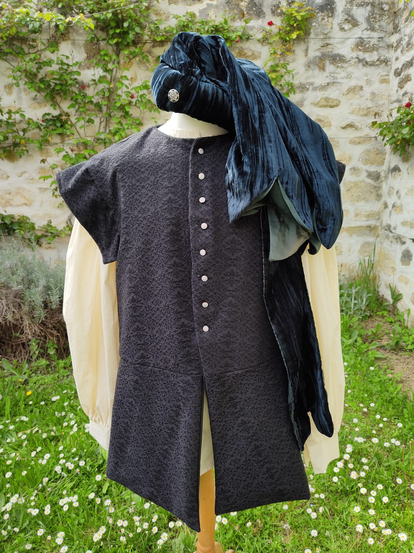 Pourpoint médiéval ou Renaissance en jacquard noir