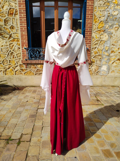 Robe médiévale ou elfique en lin rouge avec capuche et ceinture, taille unique 38/48 !