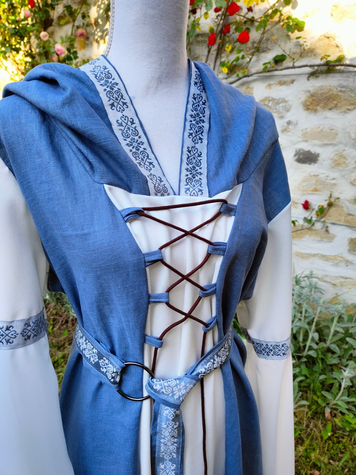 Robe médiévale ou elfique en lin bleu et jersey taille unique 38/48 !