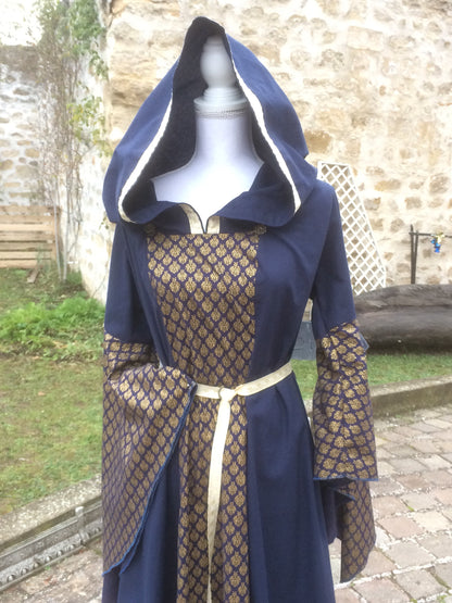 Robe médiévale ou elfique en lin bleu marine et coton, avec capuche