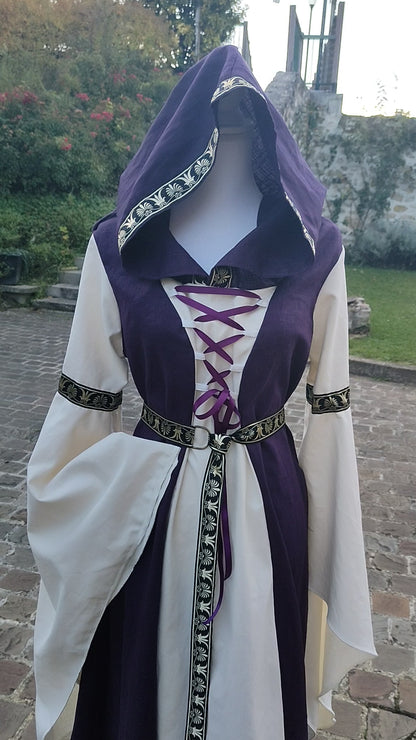 Robe médiévale violette en lin et jersey, taille unique 40/ 48 avec capuche et grandes manches