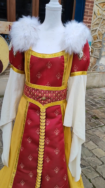 Robe Renaissance ou médiévale en lin ocre et jacquard avec fausse fourrure amovible