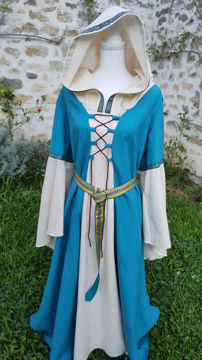 Robe d'évocation médiévale taille unique bleu canard et écrue avec capuche et laçages