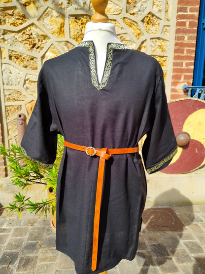 Tunique médiévale ou viking en lin noir