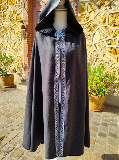 Cape médiévale ou viking en laine cachemire fine gris anthracite pour homme ou femme