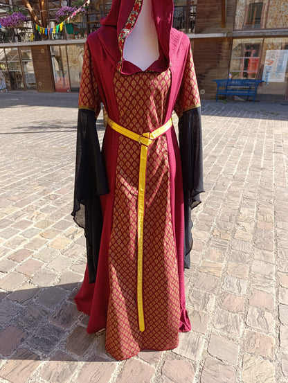 Robe médiévale fantastique, elfique bordeaux et noire