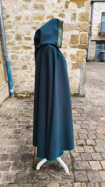 Cape médiévale ou viking mixte verte avec une grande capuche