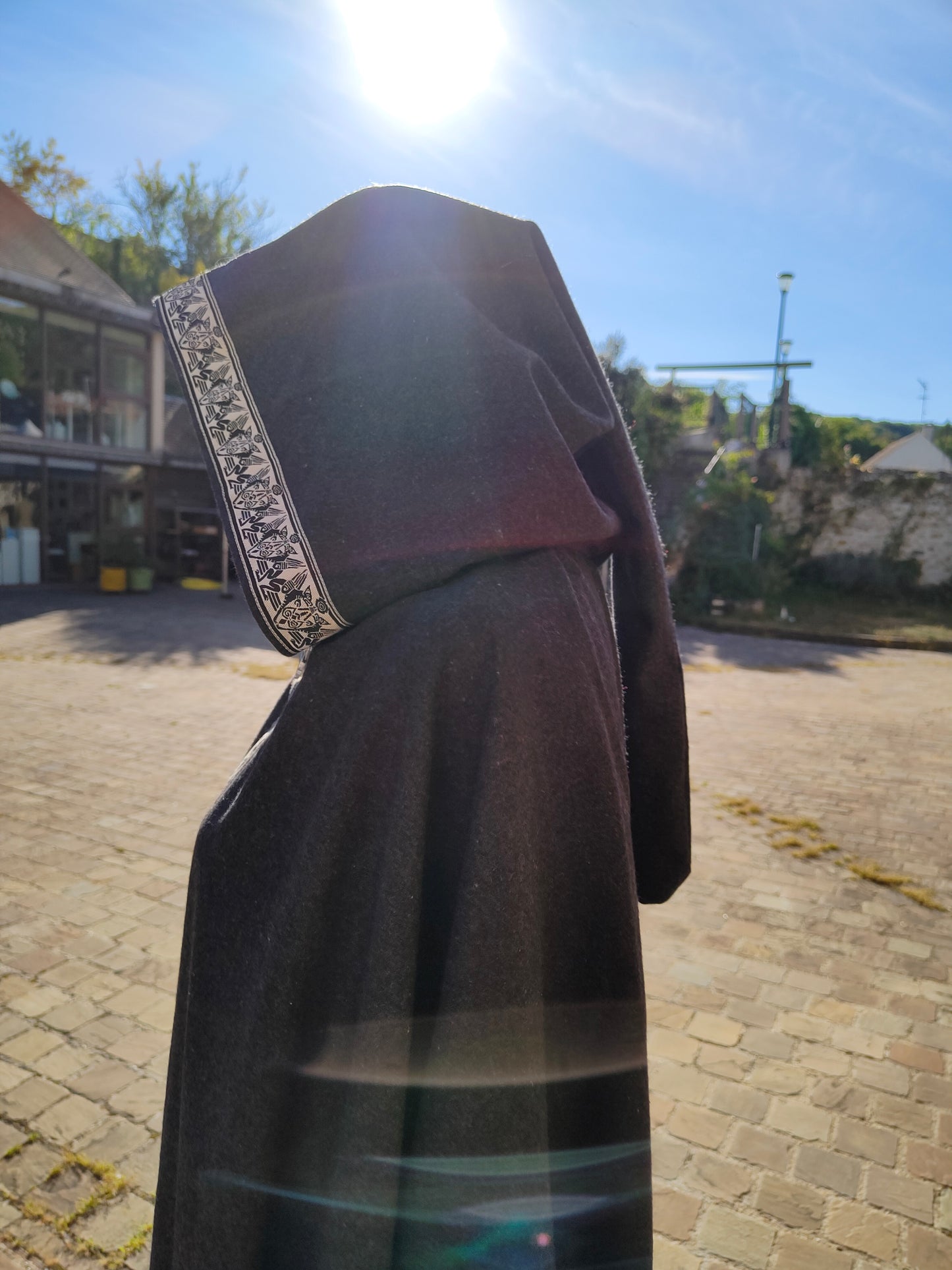 Cape médiévale ou viking en laine cachemire fine gris anthracite pour homme ou femme