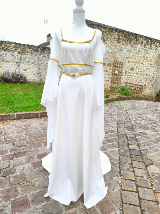 Robe de mariée évocation médiévale